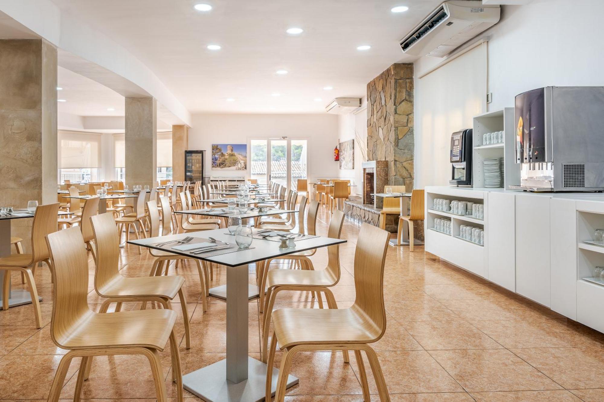 格罗贝尔西马酒店 Cala de Sant Vicenc 外观 照片