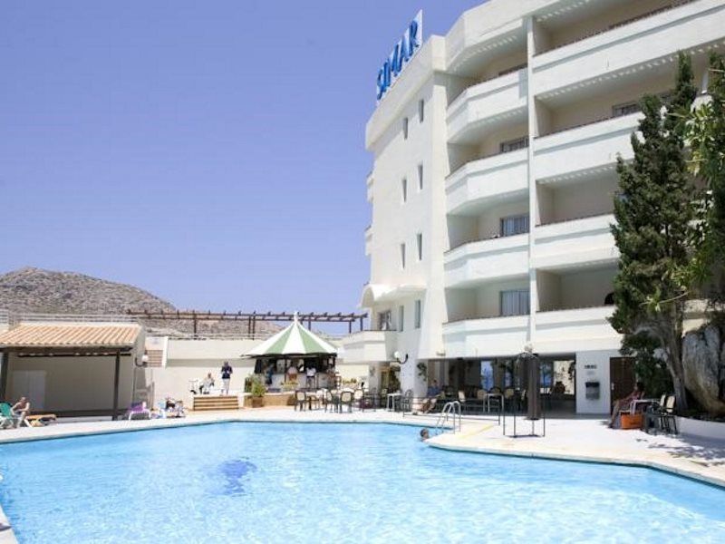 格罗贝尔西马酒店 Cala de Sant Vicenc 外观 照片